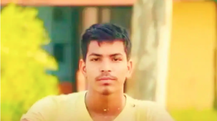 गोरखपुर में 11वीं के छात्र सुधीर भारती की हत्या के बाद जांच करती पुलिस और स्कूल क्षेत्र का दृश्य