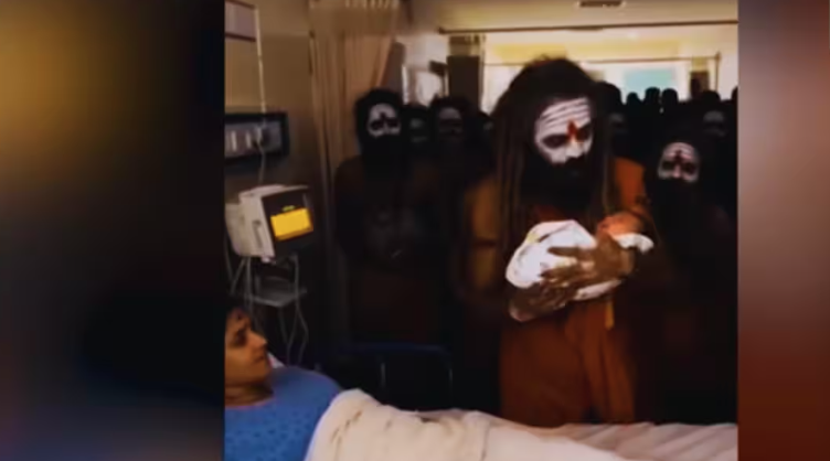 सोशल मीडिया पर वायरल एआई से तैयार वीडियो का प्रतीकात्मक दृश्य, जिसमें अघोरी साधुओं द्वारा नवजात को कल्कि अवतार बताने का झूठा दावा किया गया है।